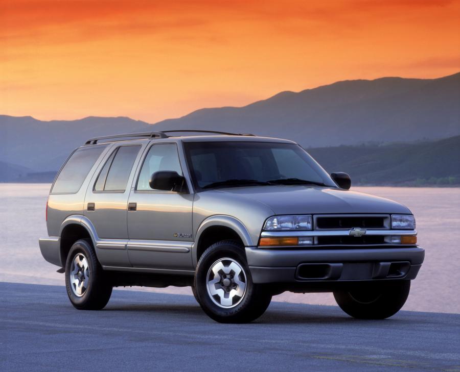 Chevrolet Blazer 1999 года  (фото 12 из 35)